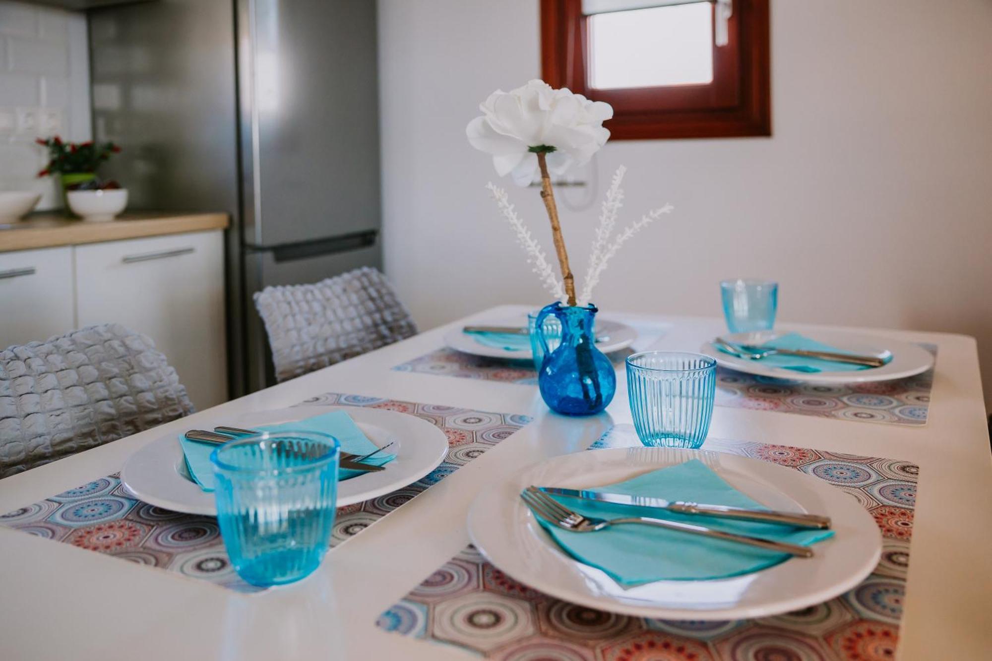 Sun Stories Suites Vothon Екстер'єр фото