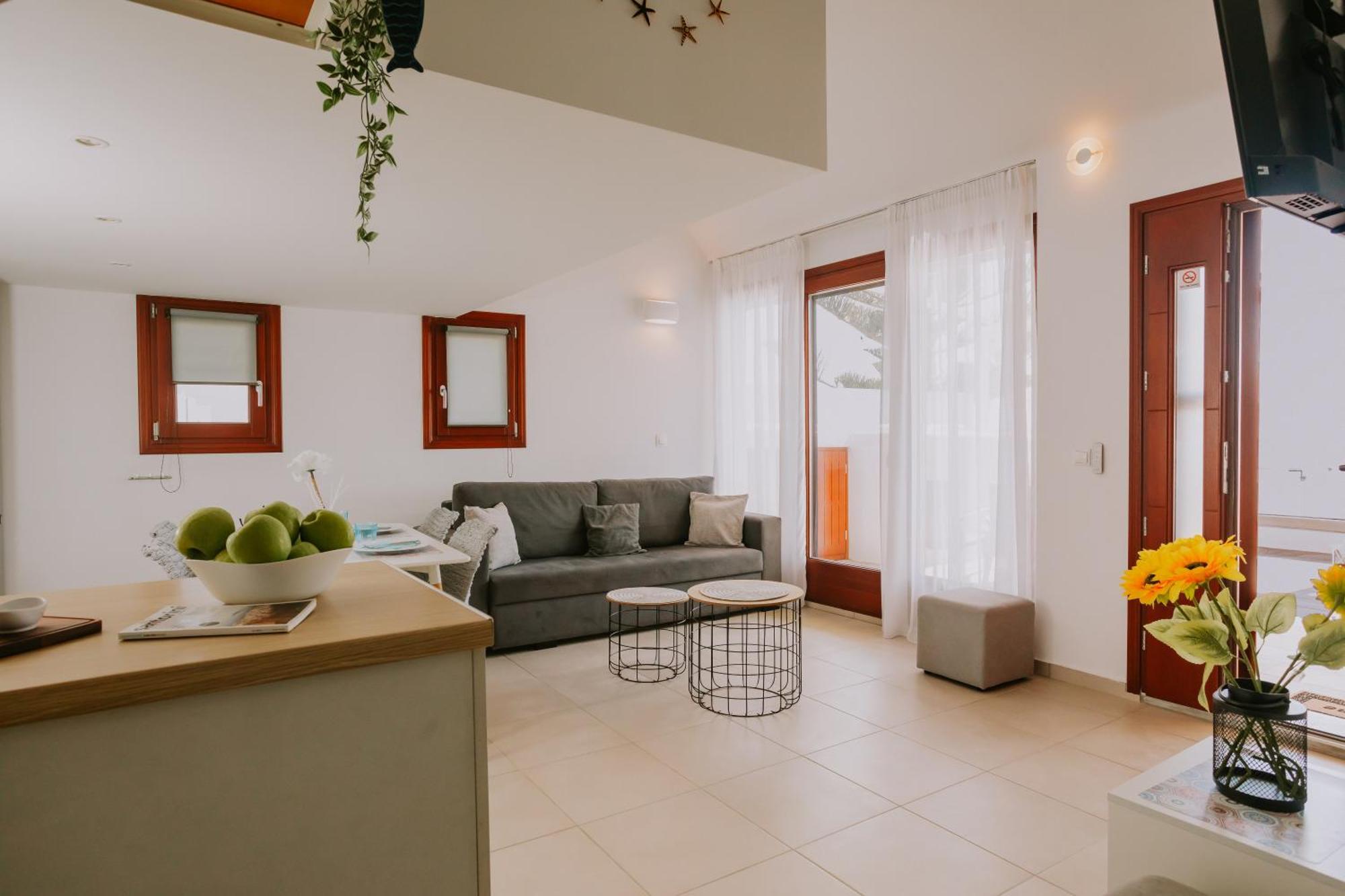 Sun Stories Suites Vothon Екстер'єр фото