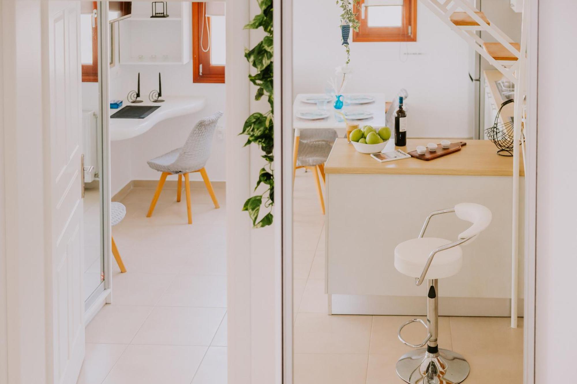 Sun Stories Suites Vothon Екстер'єр фото