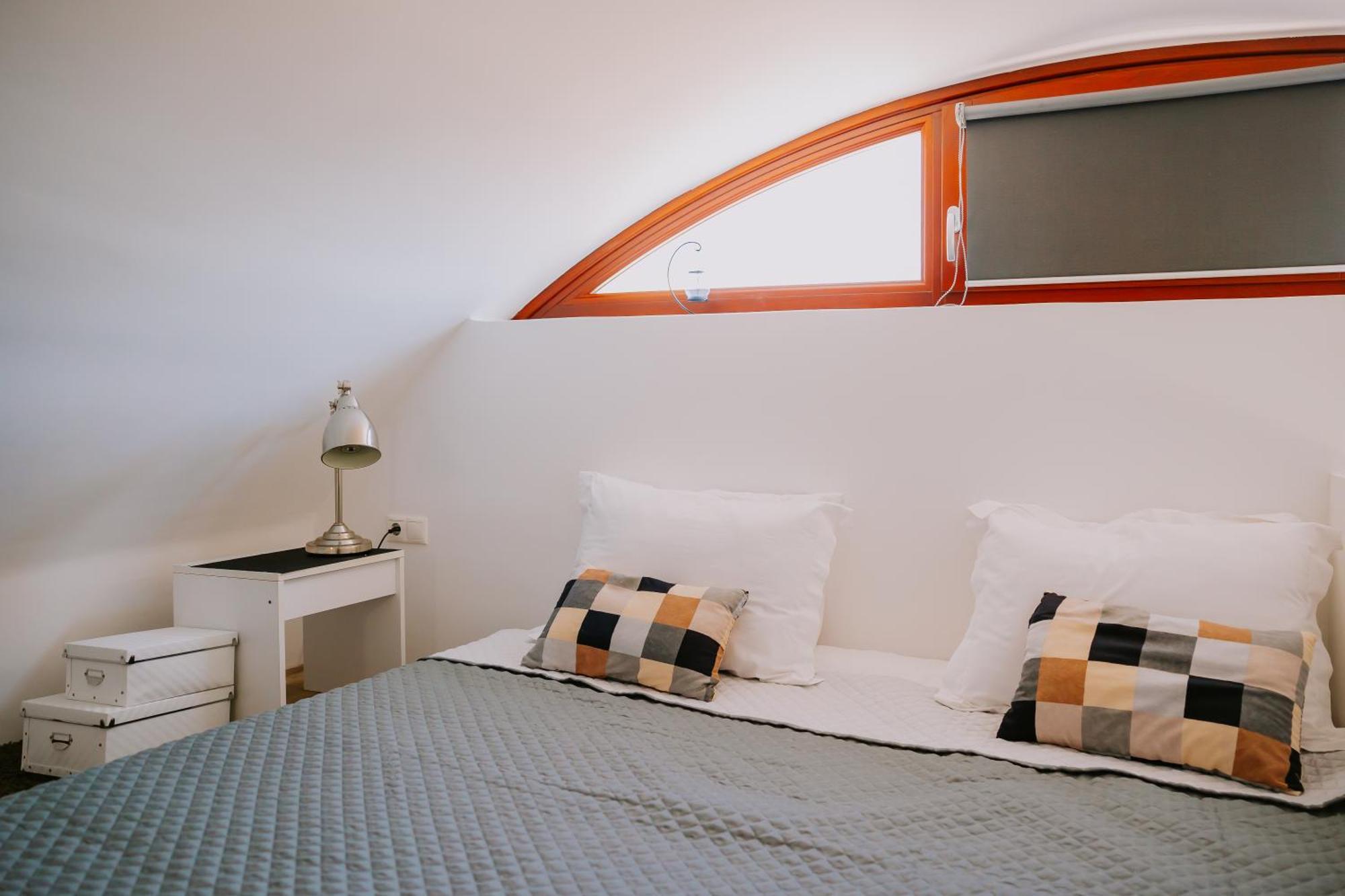 Sun Stories Suites Vothon Екстер'єр фото
